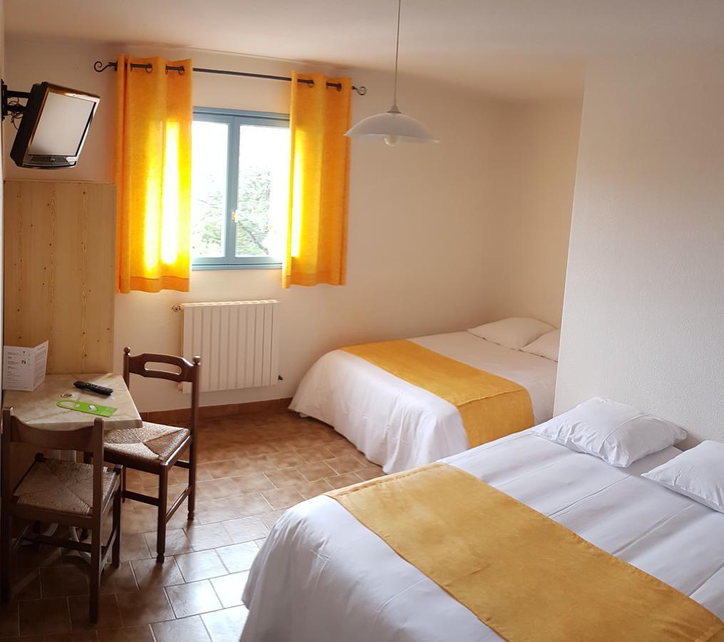 Hotel Restaurant Les 3 Chenes Fréjus 외부 사진